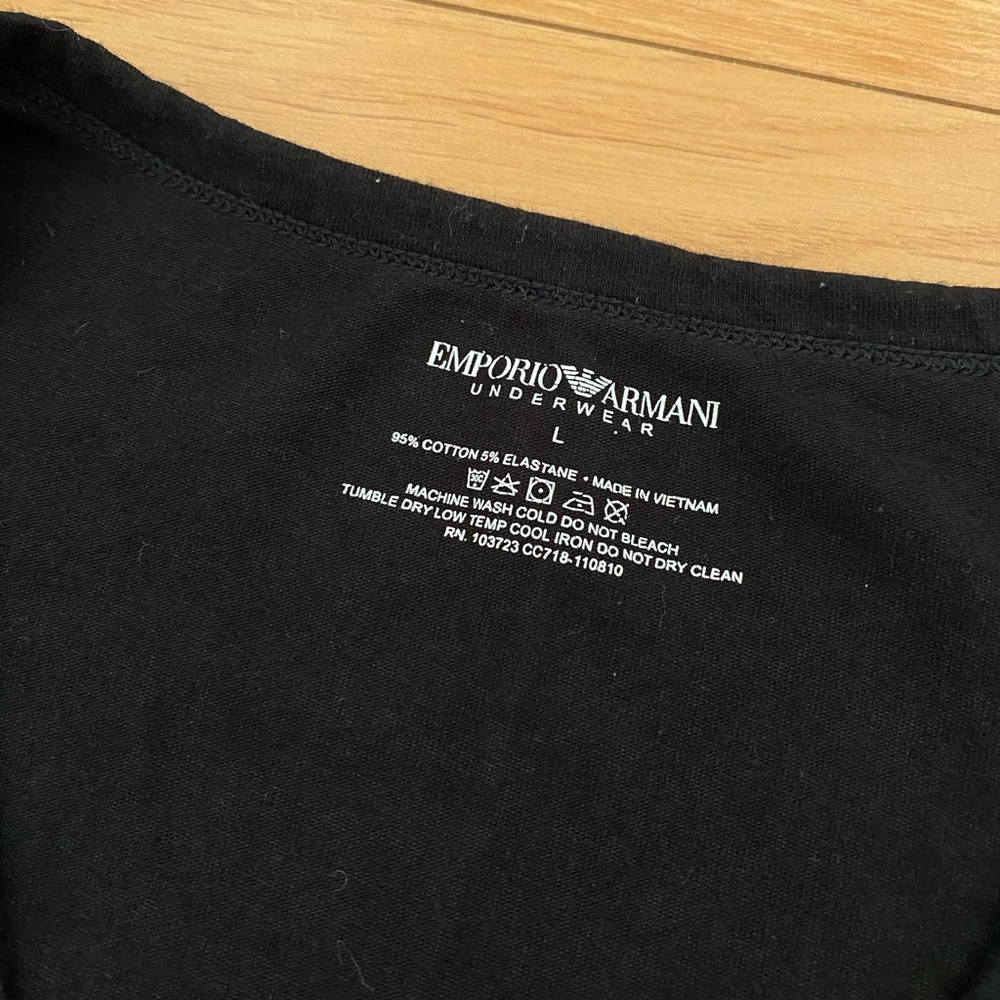 Emporio Armani Men’s Black Short Sleeve Shirt - Picture 3 of 4